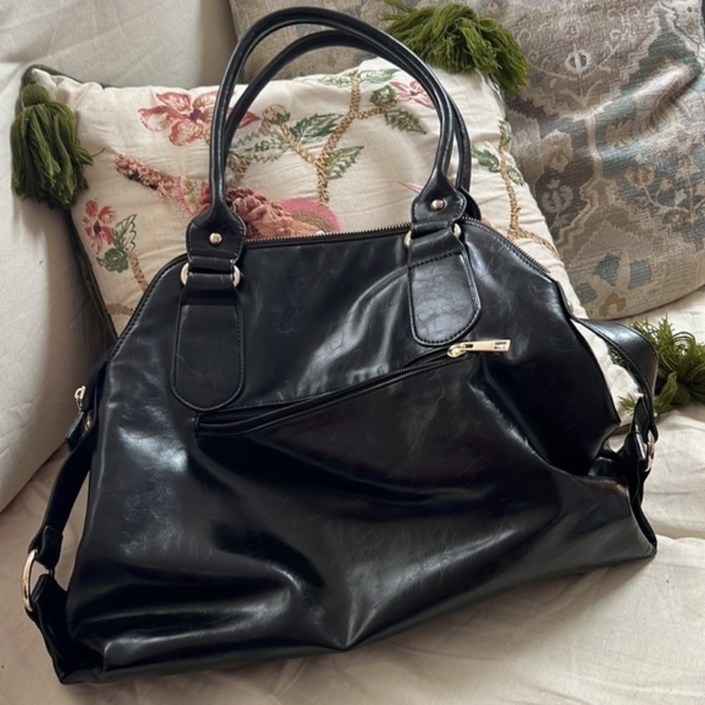 Black gold and clear bling purse absolutely stunning - Picture 2 of 4